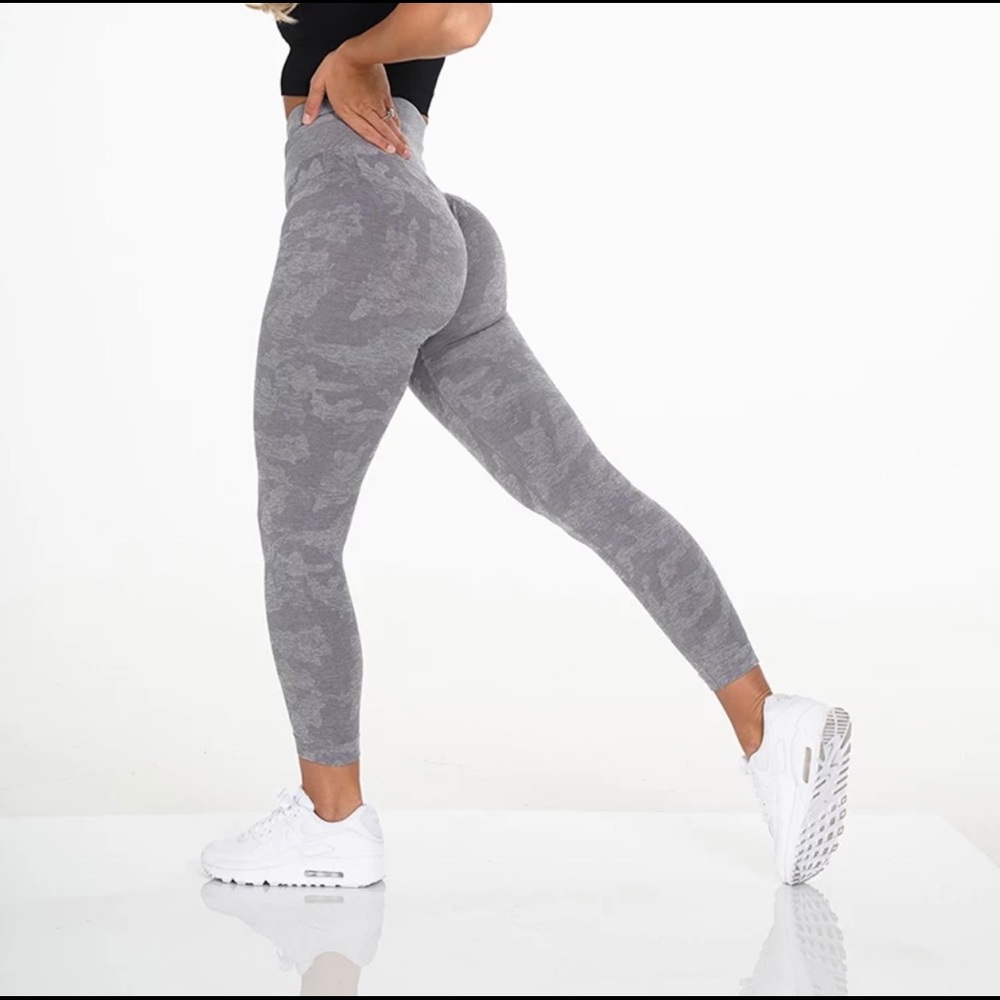 Camo leggings